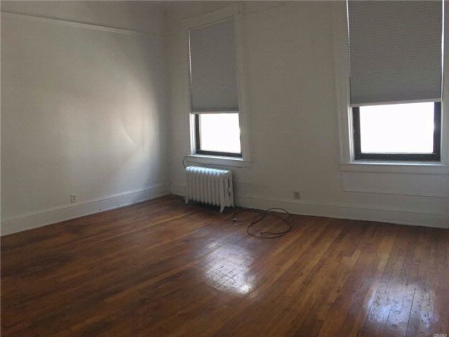 Building Photo - 33-10-33-31 31st Ave