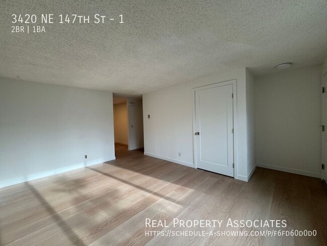 Foto del edificio - 3420 NE 147th St