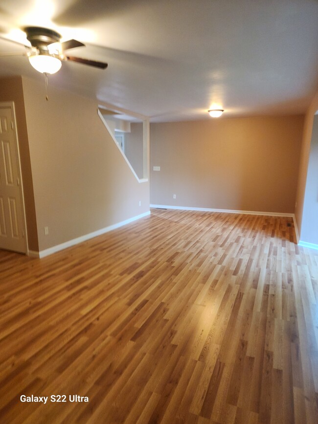 Family Room - 54 Fairway Ct