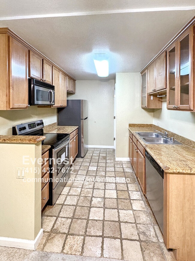 Foto del edificio - 2250 Monroe St