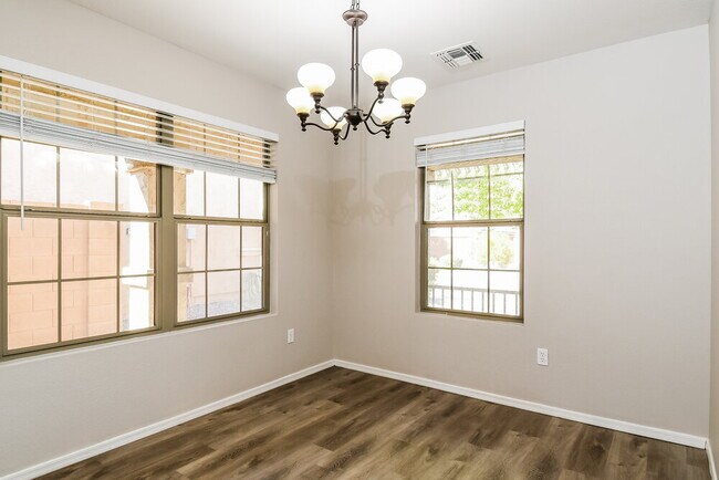 Foto del edificio - 3171 W Dancer Ln