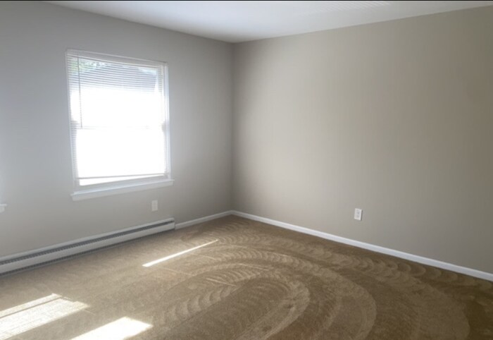 Building Photo - NOW AVAILABLE! - 132 Sheraton Lane, Norwic...