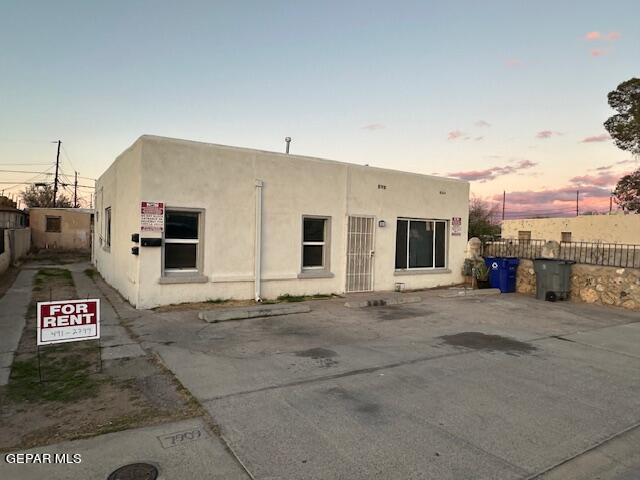 Building Photo - 7909 La Jolla Dr