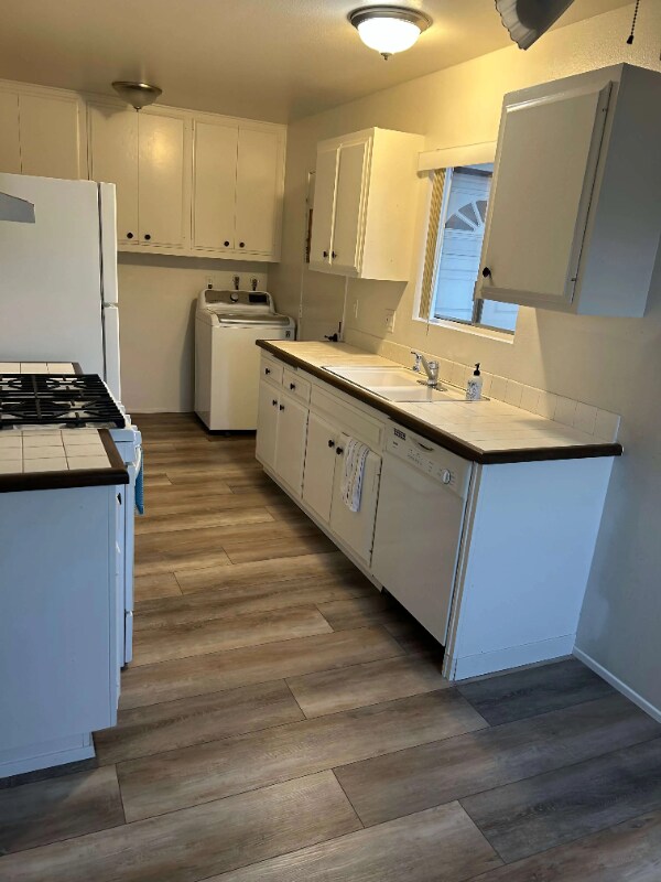 Foto del edificio - 3241 Calle Osuna