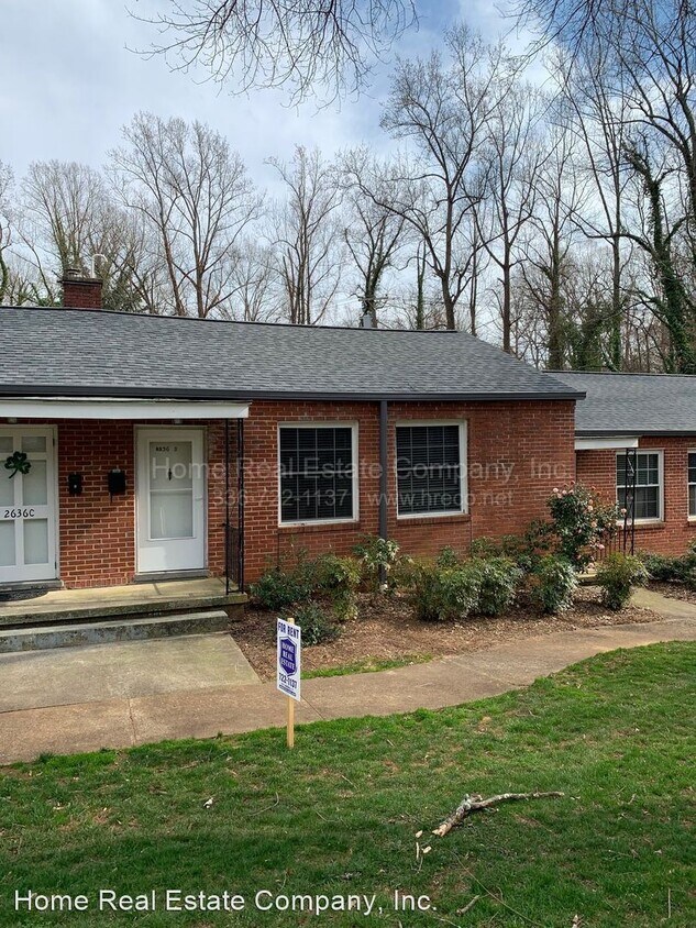Foto principal - 1 br, 1 bath House - 2636 Greenbrier Road ...