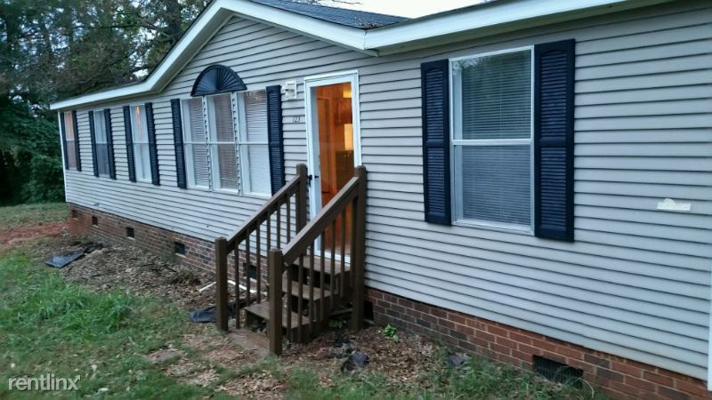 Foto principal - 3 br, 2 bath Mobile Home - 123 Woodyville Rd