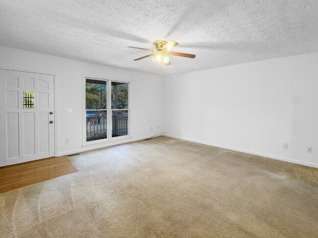 Building Photo - Spacious 3-Bedroom with Bonus Room in Lula