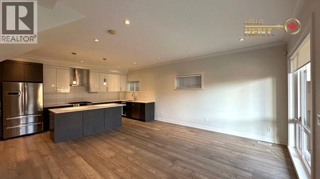 Photo du bâtiment - 233 18th St W
