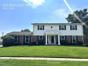 Building Photo - 826 Bergquist Dr