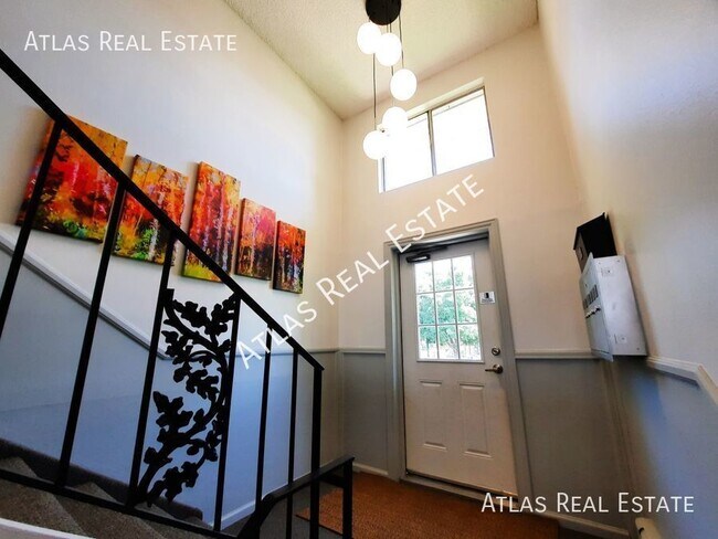 Foto del edificio - Beautiful 1 Bedroom apartment !!  Availabl...