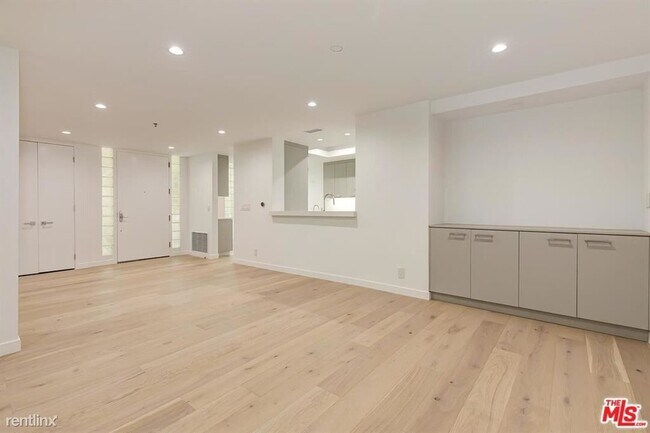 Foto del edificio - 2142 Century Park Ln