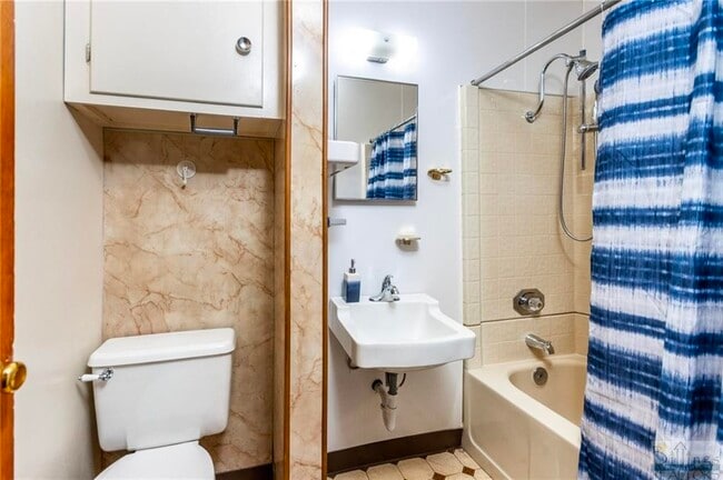 Foto del edificio - 824 Avenue C