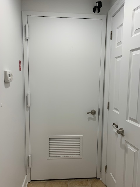 Foto del edificio - 3165 Emmons Ave