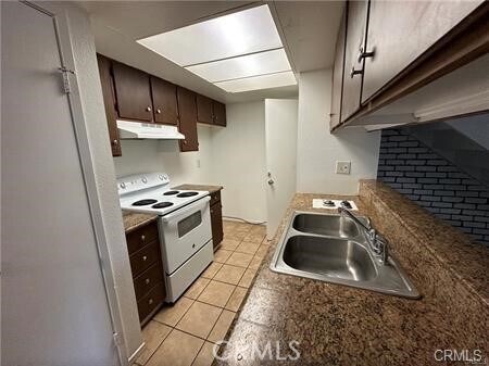 Foto del edificio - 3532 Rainbow Ln