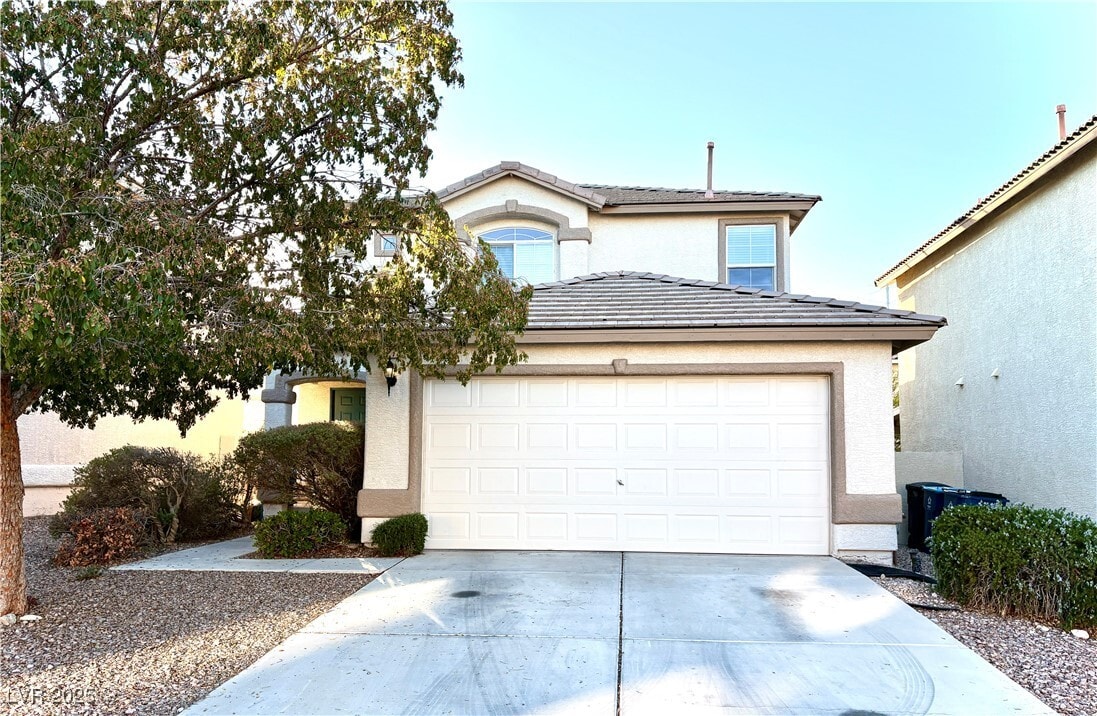 Foto principal - 7279 Twin Maples Ct