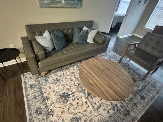 Foto del edificio - 490 Prospect Rd