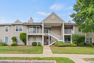 Building Photo - 24 Amberly Ct