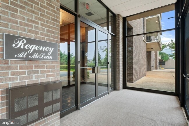 Photo - 1800 Old Meadow Rd Apartment