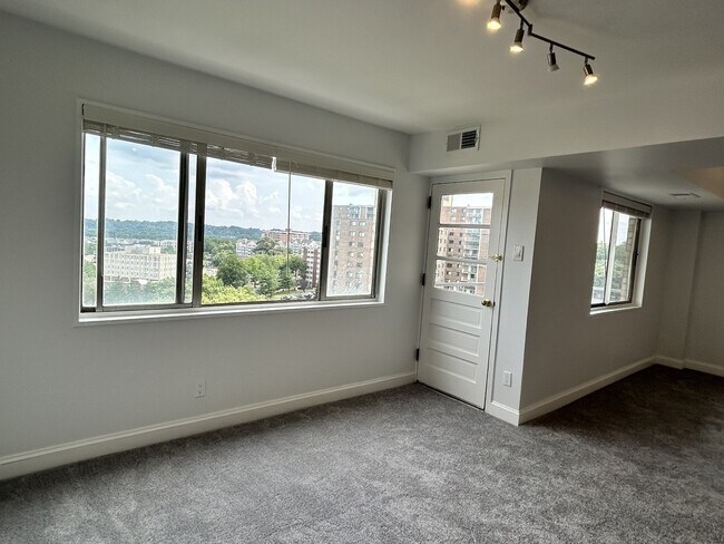 Foto del edificio - 5340 Holmes Run Pkwy
