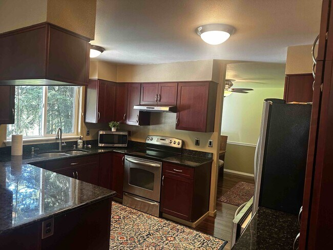 Foto del edificio - 14912 105th St Ct NW
