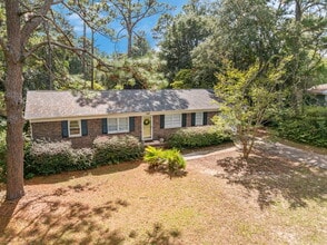 Building Photo - 457 Baytree Rd