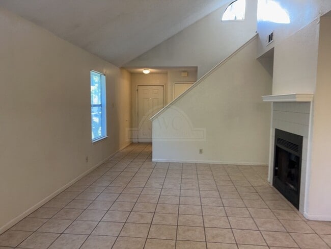 Building Photo - 1307 Opal Rd