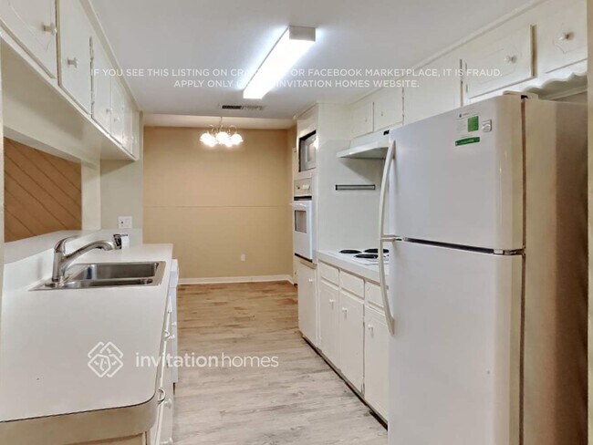 Foto del edificio - 10418 Winding Trail Rd