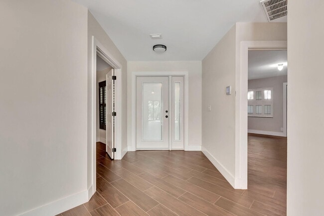 Foto del edificio - 7770 Villa Nova Dr
