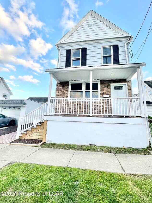 Foto principal - 198 S Sherman St