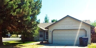 Building Photo - 2128 SW 30th Ct
