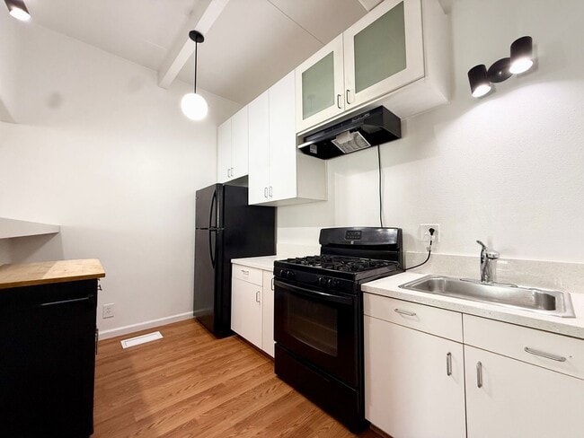 Foto del edificio - 525-27 S Juniper St