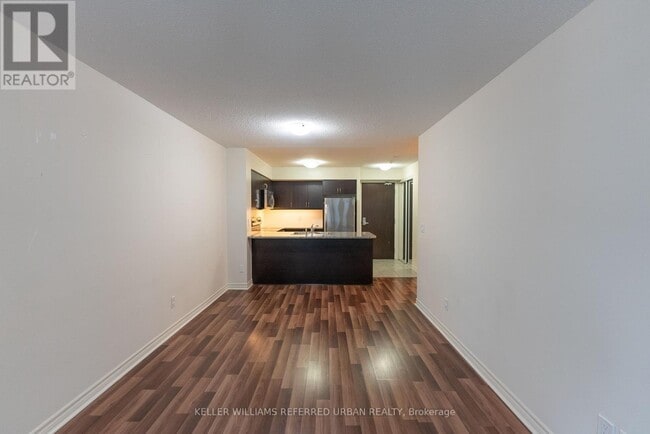 Building Photo - 25 Lower Simcoe St