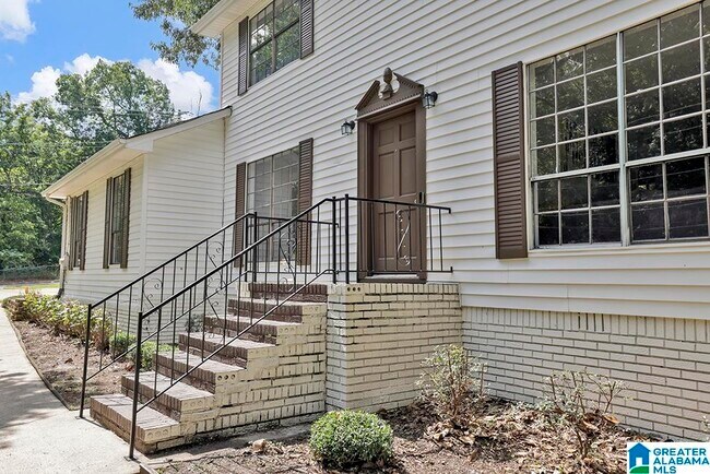 Foto del edificio - 1132 Martinwood Ln
