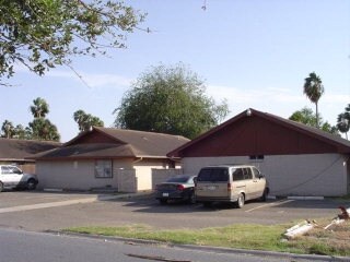 Primary Photo - 717 W Iris Ave