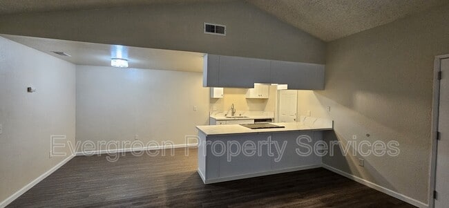 Building Photo - 10412 S White Rock Rd