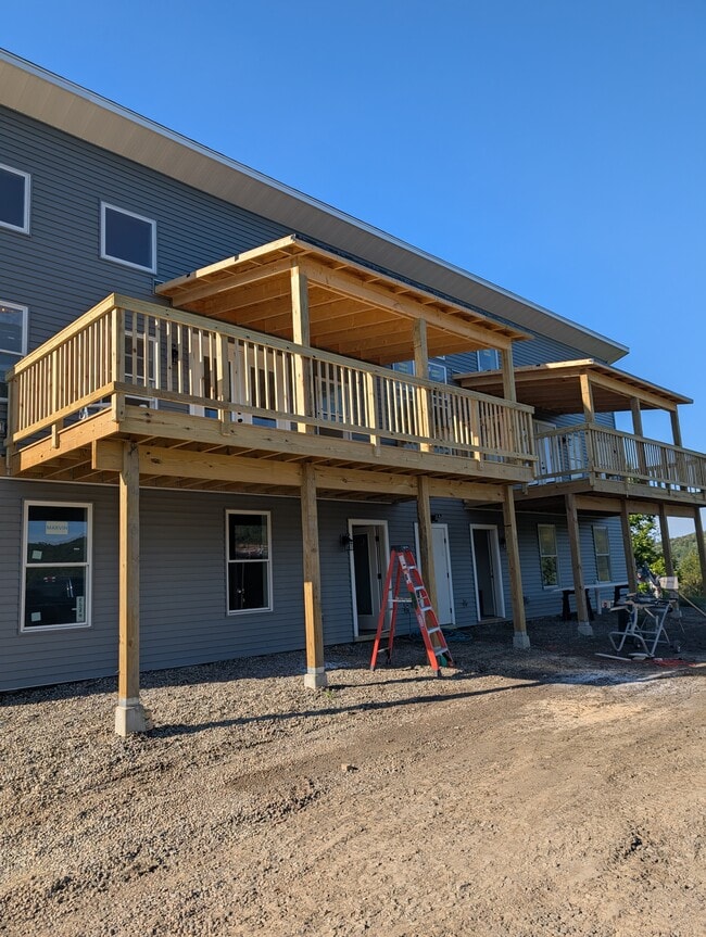 Building Photo - 7287 VT-15