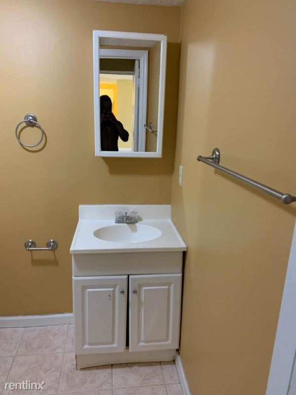 Building Photo - 1 br, 1 bath House - 1611 Linksview Way