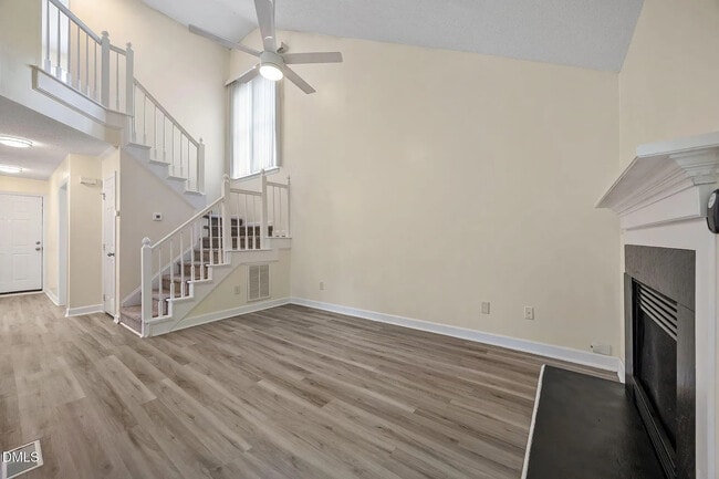 Building Photo - Room in Townhome on Oakland Hills Way
