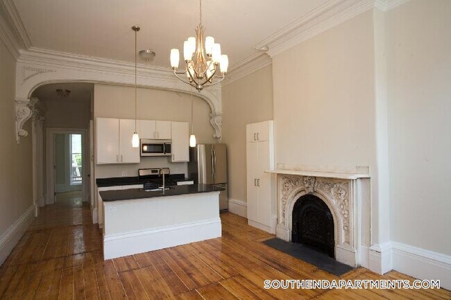 Foto del edificio - 658 Massachusetts Ave