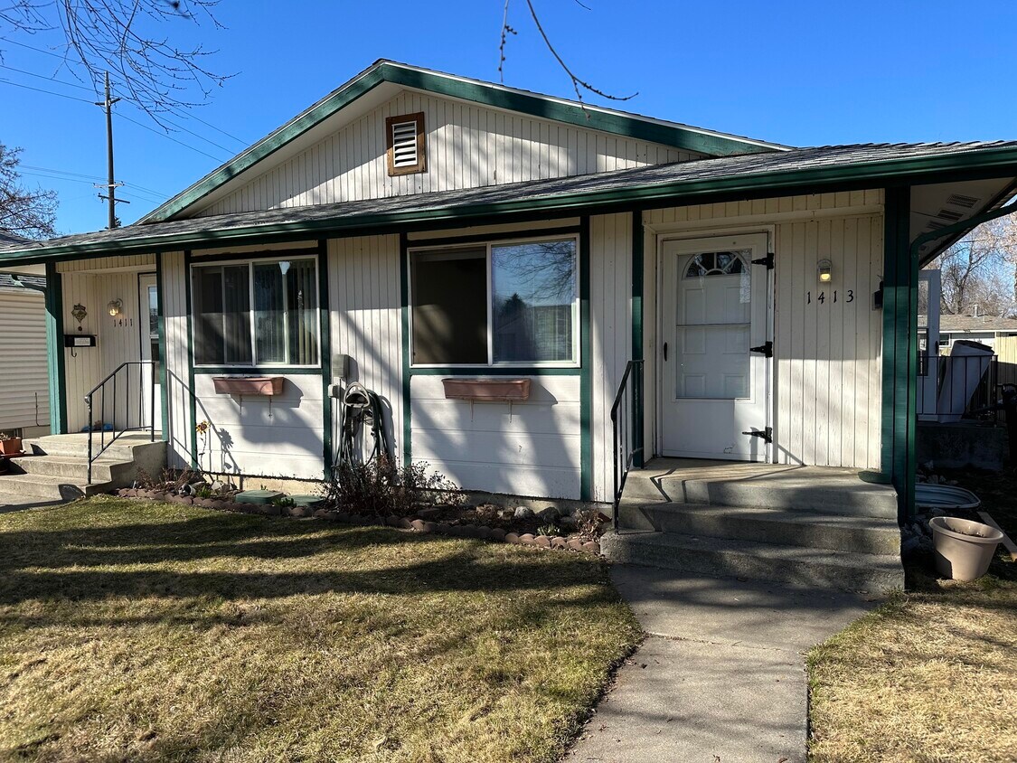 Primary Photo - 1413 E Everett Ave