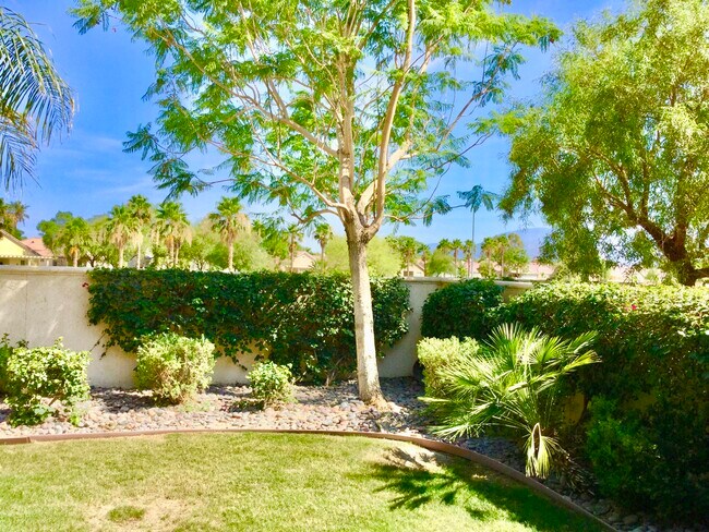Foto del edificio - 82775 Burnette Dr