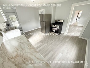 Building Photo - 2056 W 95th St