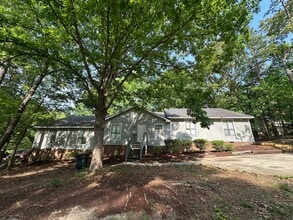 Building Photo - 4901 Wallingford Dr
