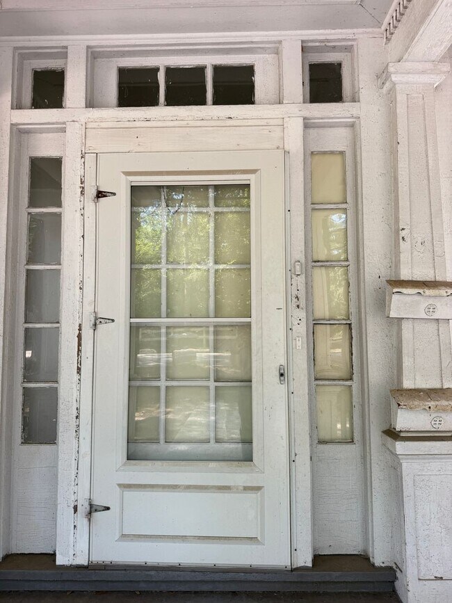 Foto del edificio - 705 Windsor Ave