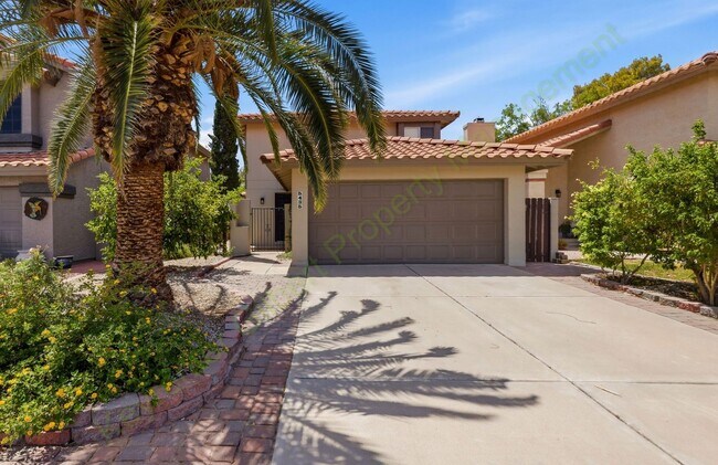 Building Photo - Remodeled Alta Mesa Golf Course Home with Private Balcony and Putting Green