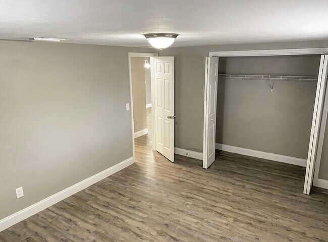 Building Photo - 3538 Bigelow Dr