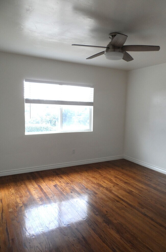 Foto del edificio - 1214 Manchester St