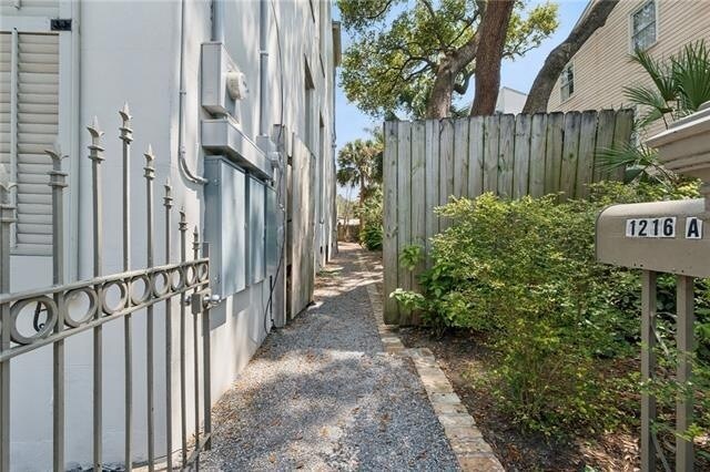 Foto del edificio - 1216 Camp St