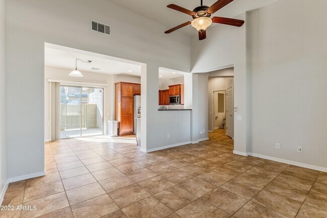 Foto del edificio - 3983 E Cat Balue Dr