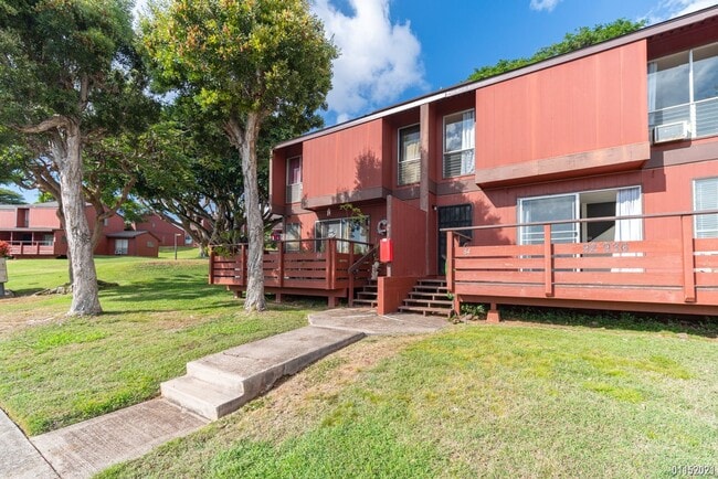 Building Photo - 3 bedroom, 2 bath, 2 parking Makakilo Mala...